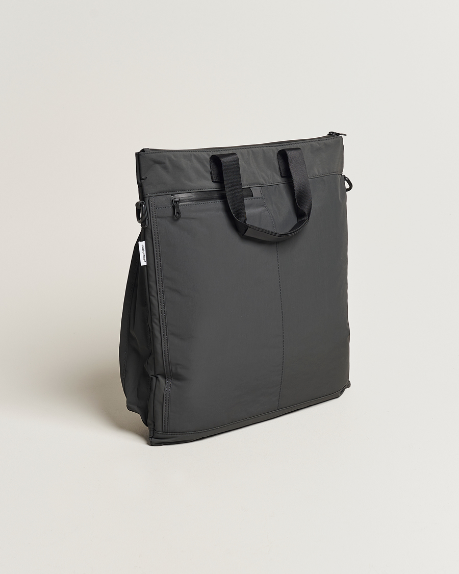 Homme | mazi untitled Helmet Bag 02 Nylon Tote Grey | mazi untitled | Helmet Bag 02 Nylon Tote Grey