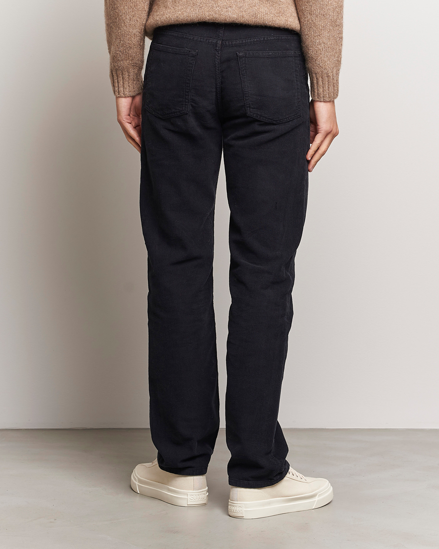 Homme | Pantalons | Filippa K | Straight Fit Garment Dyed Corduroy Pants Black