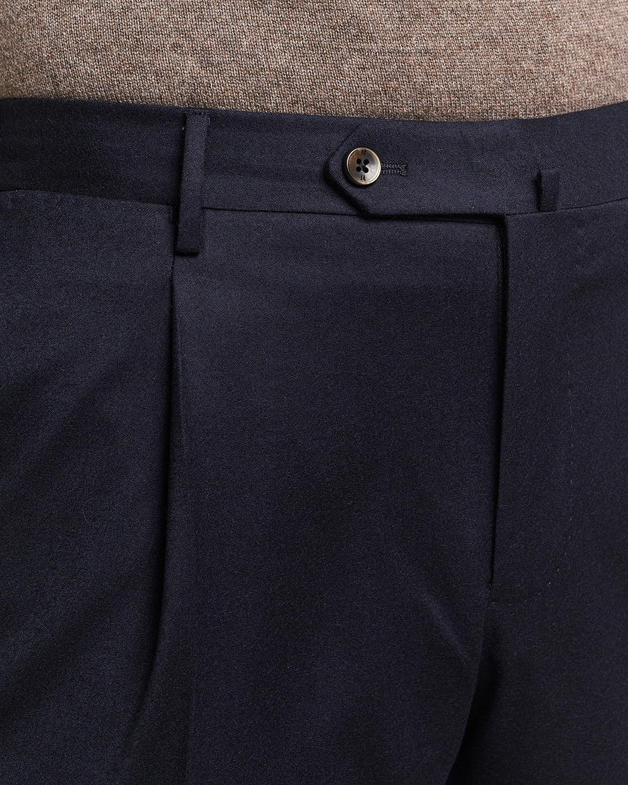 Homme | Pantalons | PT01 | Slim Fit Pleated Flannel Trousers Navy
