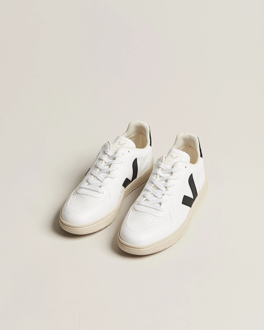 Homme | Chaussures | Veja | V-10 Vegan Leather Sneaker White/Black