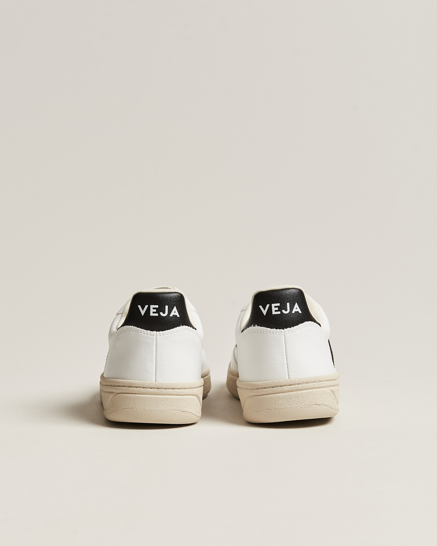 Homme | Veja V-10 Vegan Leather Sneaker White/Black | Veja | V-10 Vegan Leather Sneaker White/Black