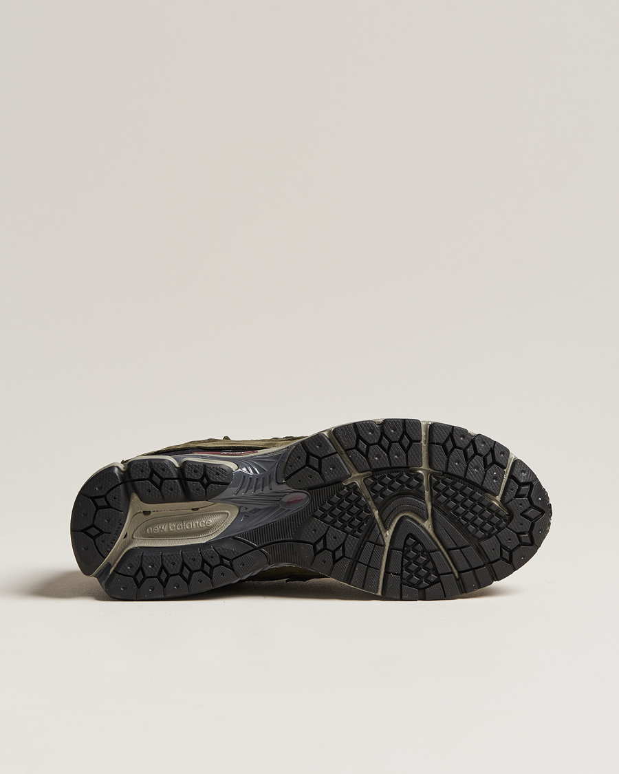 Homme | New Balance 2002R Protection Pack Sneakers Dark Moss | New Balance | 2002R Protection Pack Sneakers Dark Moss