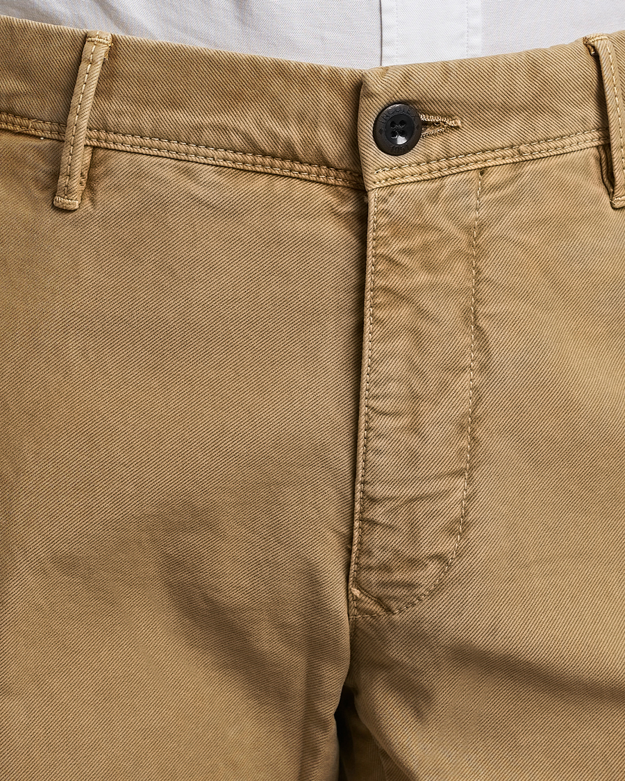 Homme | Pantalons | Incotex | Slim Fit Garment Dyed Slacks Khaki