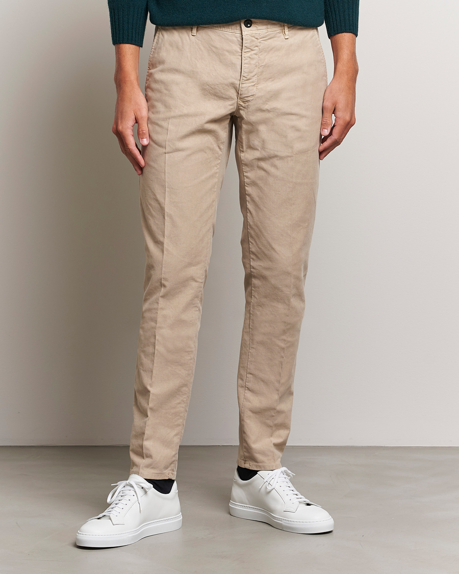 Homme | Pantalons | Incotex | Slim Fit Garment Dyed Slacks Beige