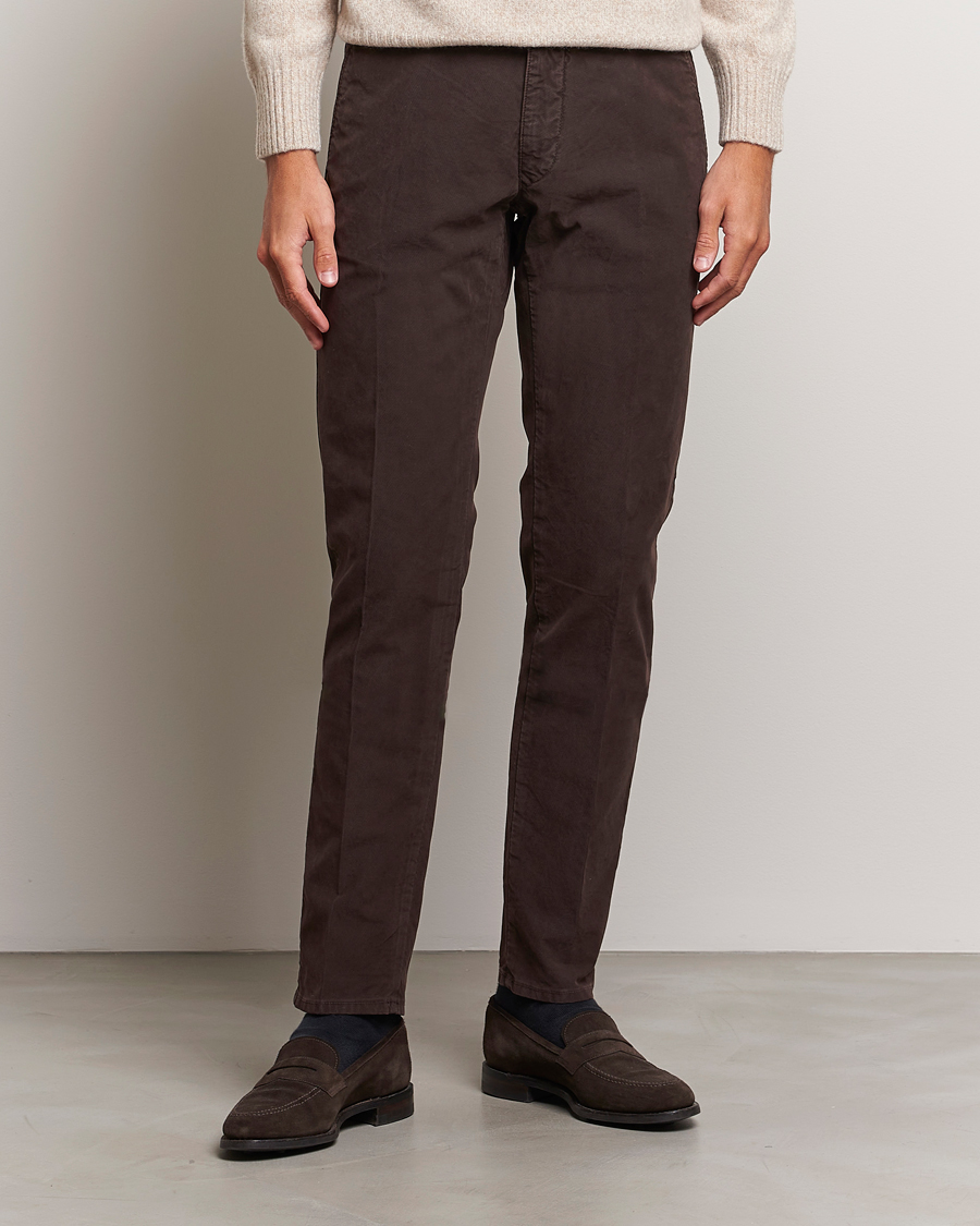 Homme | Pantalons | Incotex | Slim Fit Garment Dyed Slacks Dark Brown
