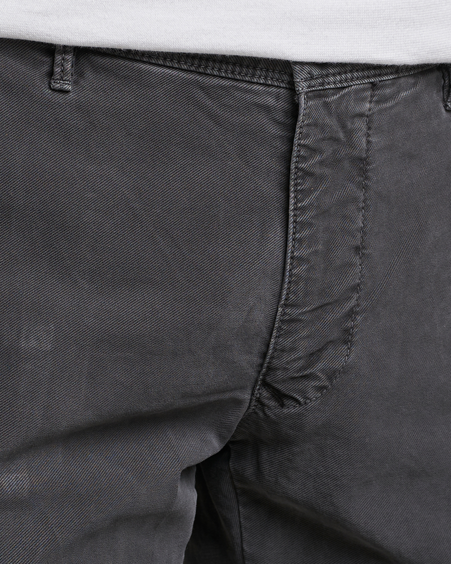 Homme | Pantalons | Incotex | Slim Fit Garment Dyed Slacks Dark Grey