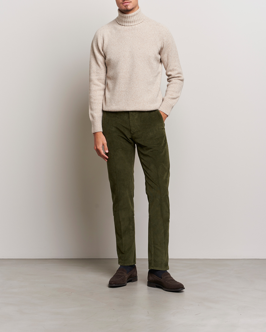 Homme | Pantalons | Incotex | Slim Fit Leisure Cord Slacks Forest Green