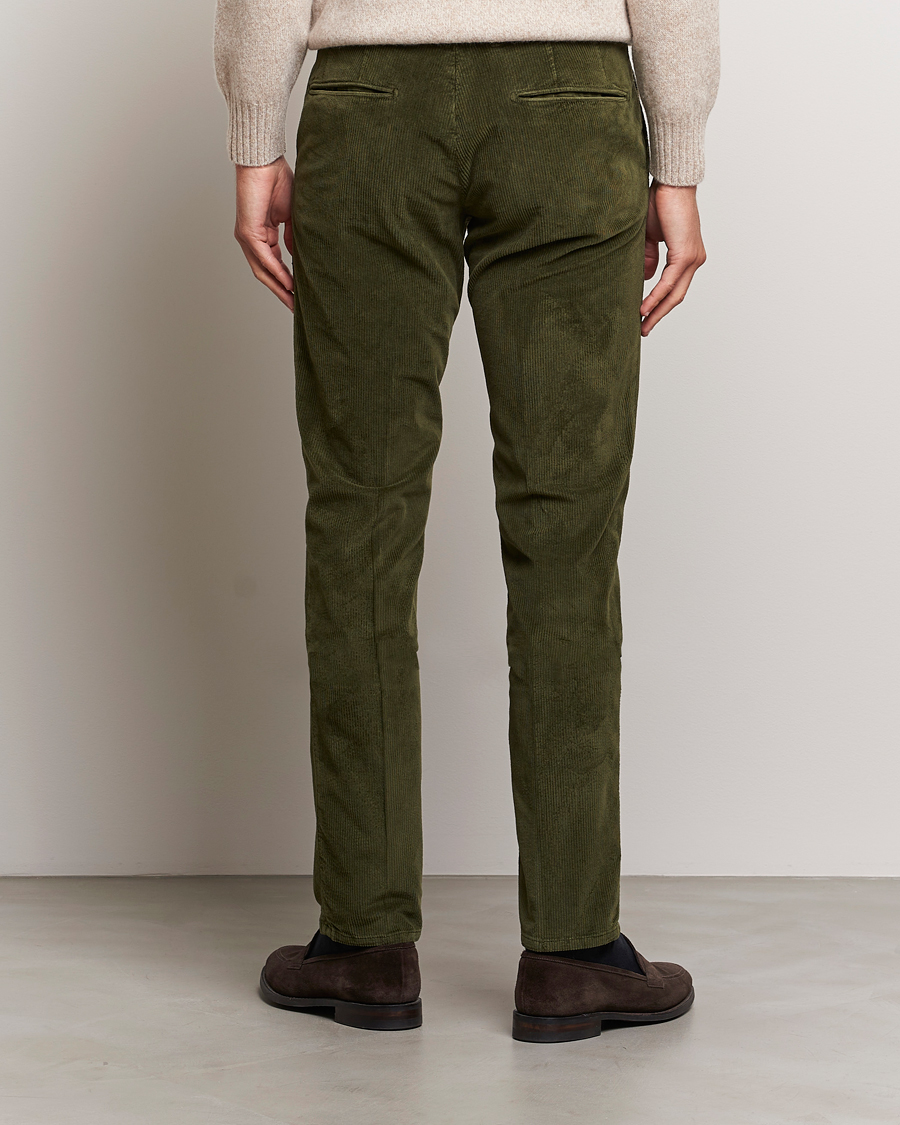 Homme | Pantalons | Incotex | Slim Fit Leisure Cord Slacks Forest Green