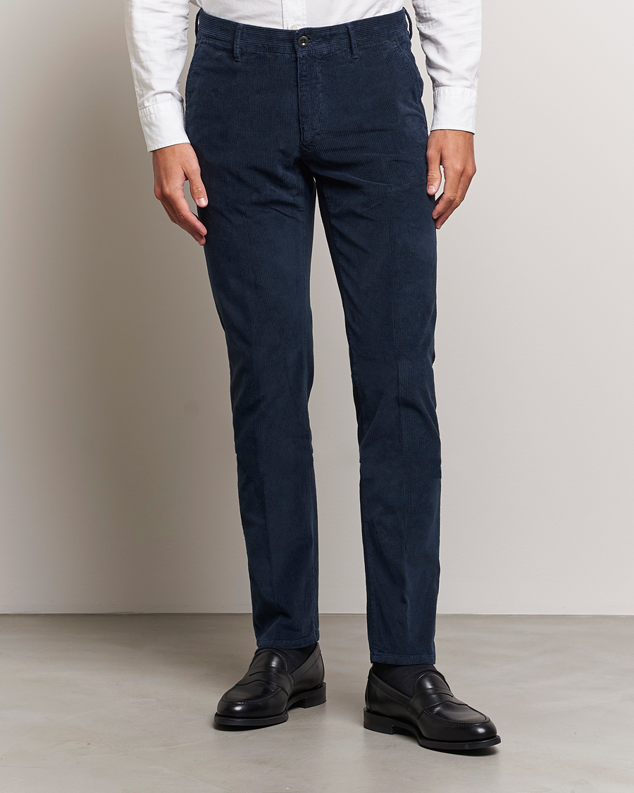 Homme | Pantalons | Incotex | Slim Fit Leisure Cord Slacks Navy