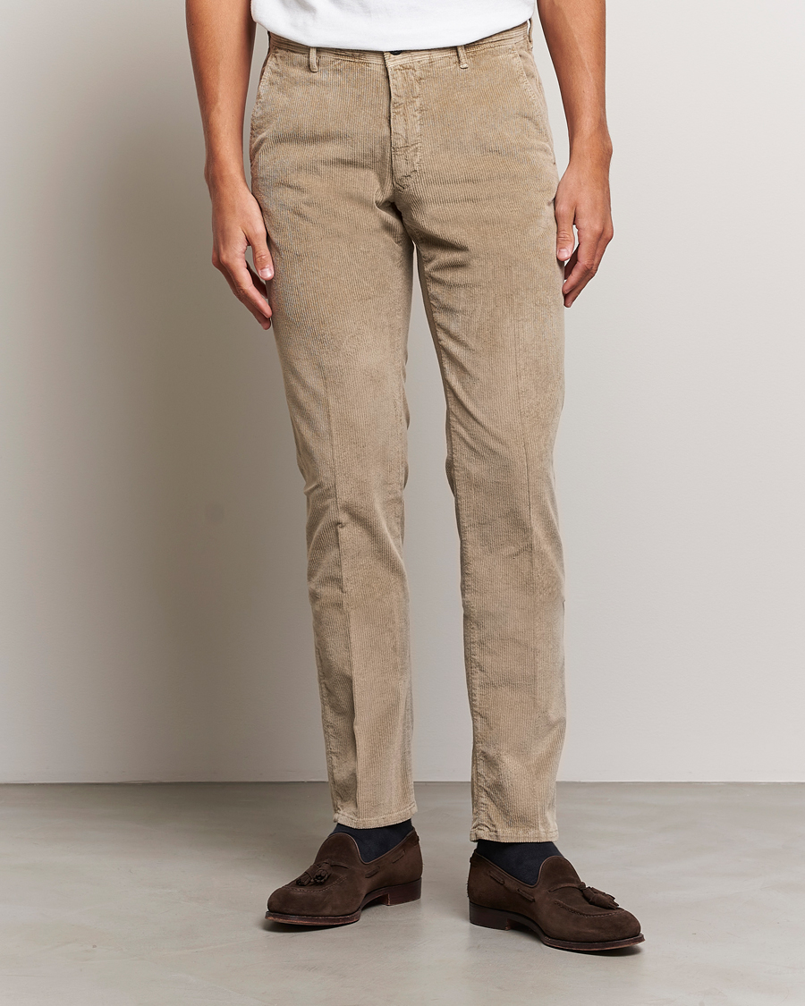 Homme | Pantalons | Incotex | Slim Fit Leisure Cord Slacks Beige