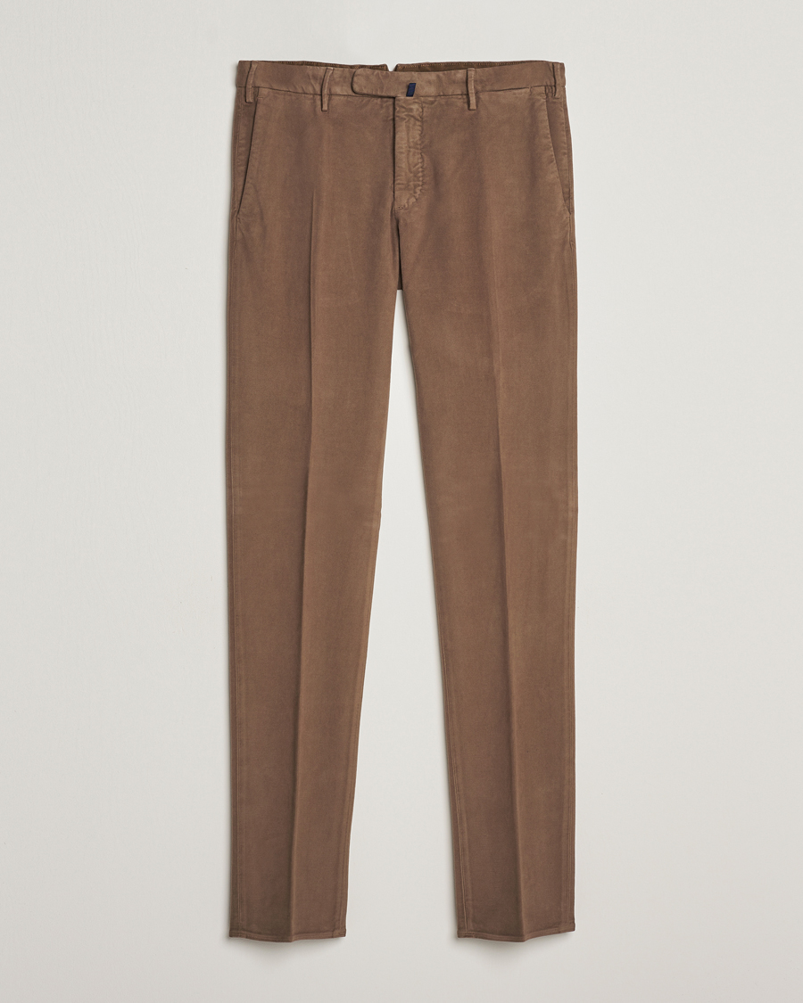 Homme | Pantalons | Incotex | Slim Fit Luxury Moleskine Trousers Taupe