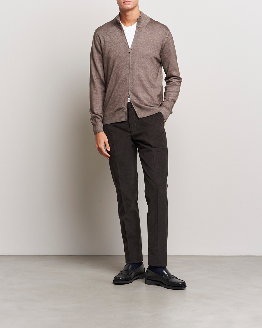 Homme | Pantalons | Incotex | Slim Fit Soft Corduroy Trousers Dark Brown