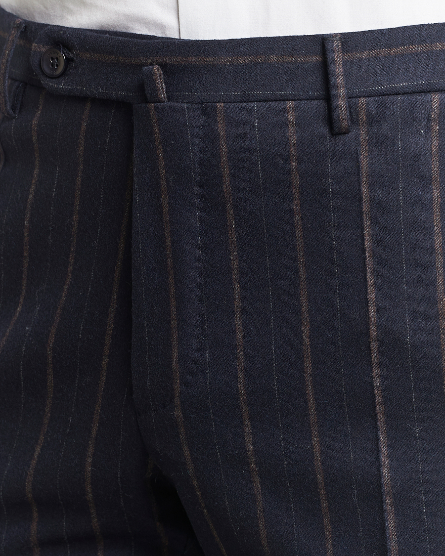 Homme | Pantalons | Incotex | Wool/Cashmere Stretch Pinstripe Trousers Navy
