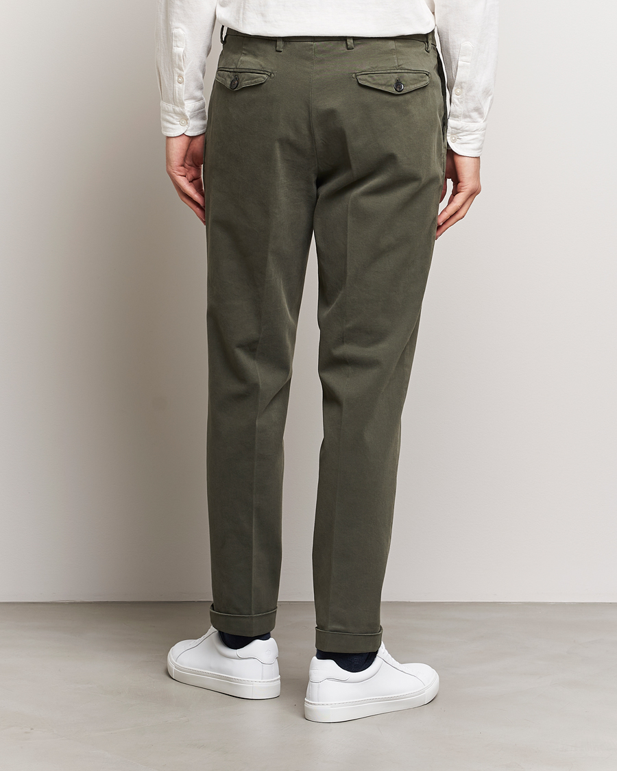 Homme | Pantalons | Briglia 1949 | Easy Fit Pleated Cotton Stretch Chino Military