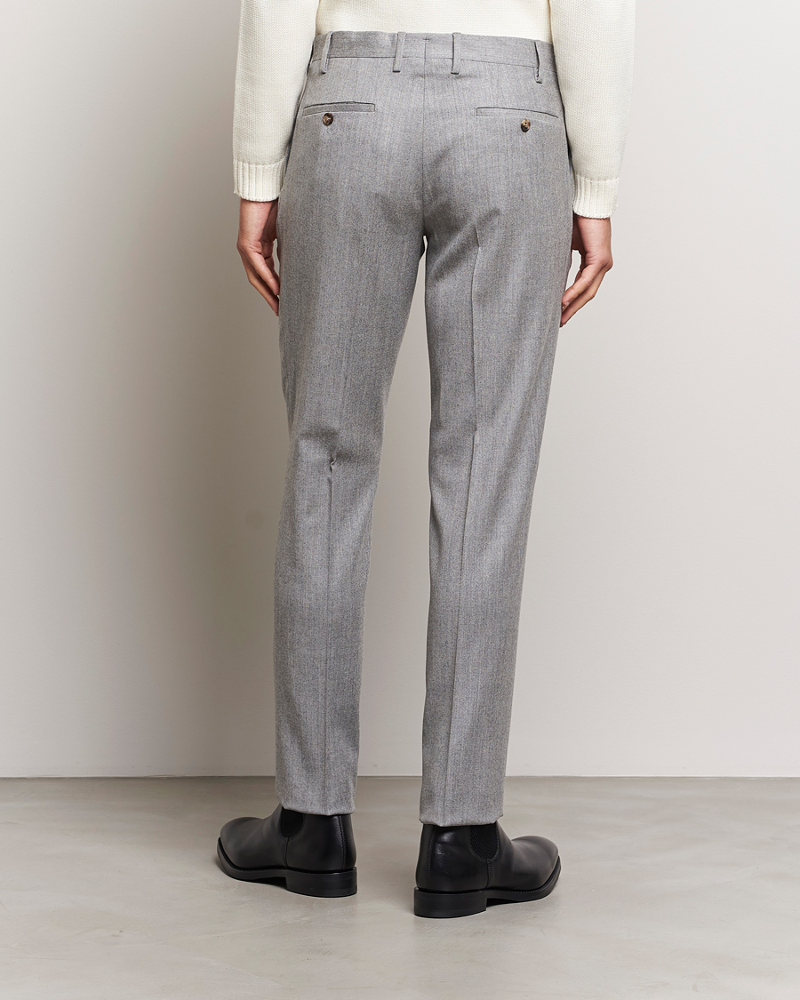 Homme | Pantalons | Lardini | Wool/Cashmere One Pleat Trousers Light Grey