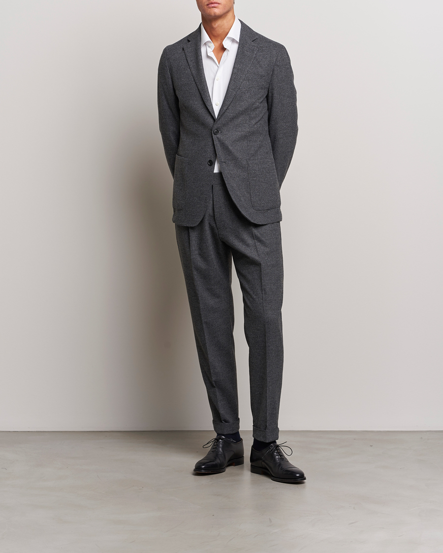 Homme | Pantalons | BOSS BLACK | Perin Tech Flannel Pleated Trousers Dark Grey