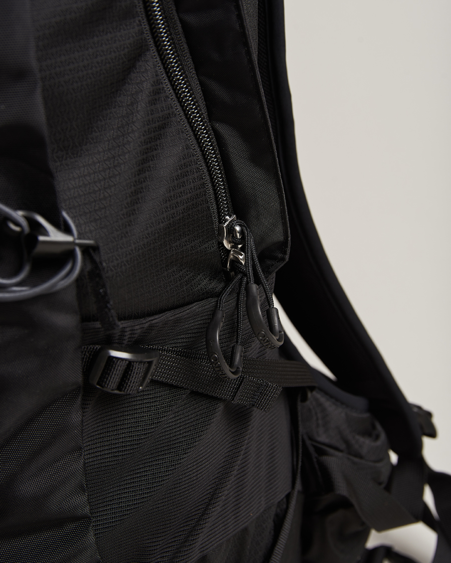 Homme | Osprey Talon 22 Backpack Stealth Black | Osprey | Talon 22 Backpack Stealth Black