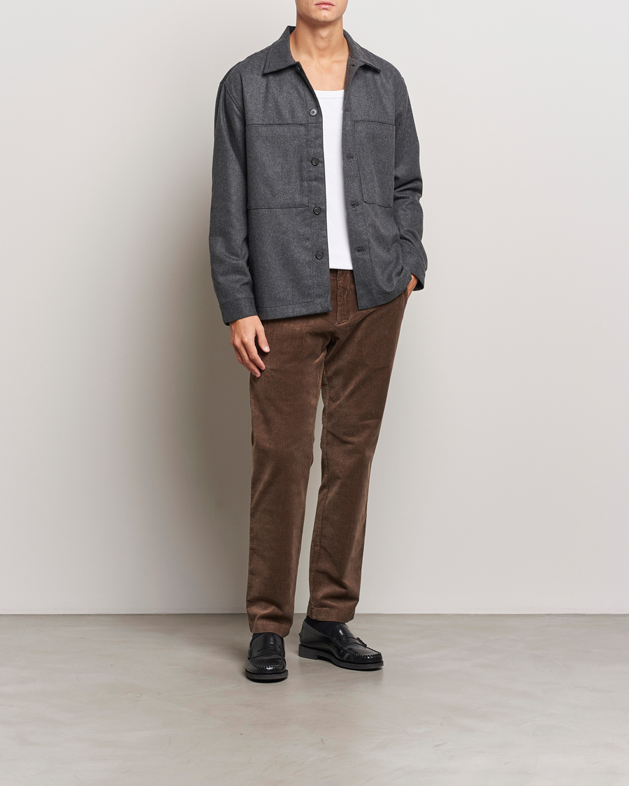 Homme | Pantalons | NN07 | Theo Regular Fit Corduroy Chinos Shitake
