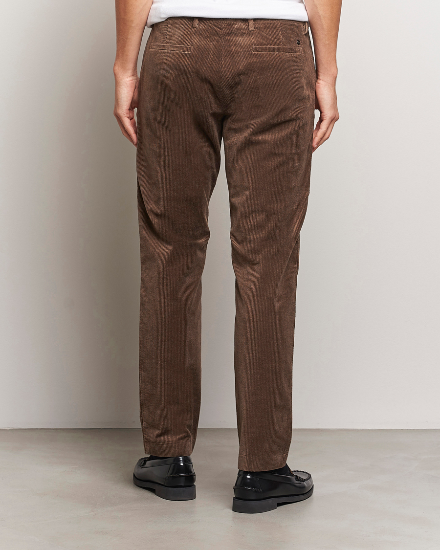 Homme | Pantalons | NN07 | Theo Regular Fit Corduroy Chinos Shitake