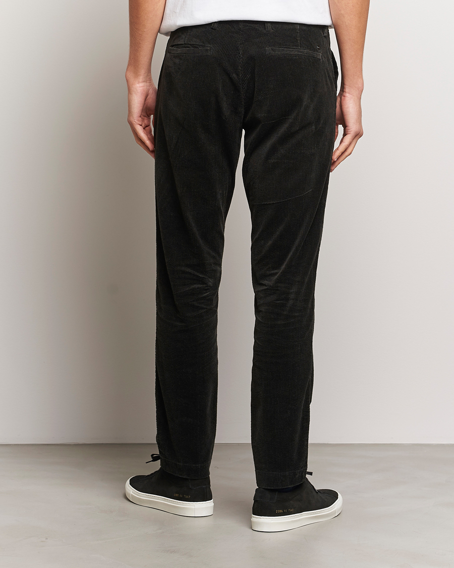Homme | Pantalons | NN07 | Theo Regular Fit Corduroy Chinos Dark Army
