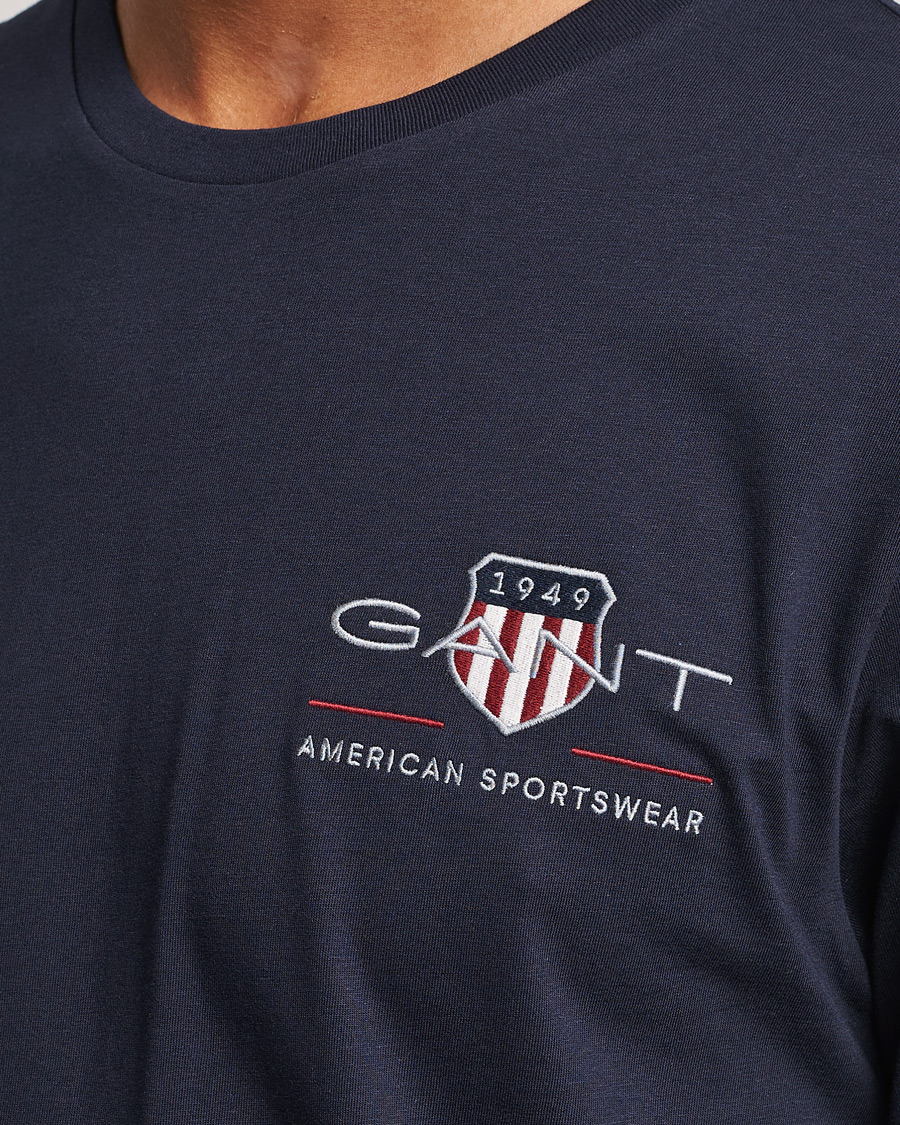 Homme | T-shirts | GANT | Archive Shield Small Logo T-Shirt Evening Blue