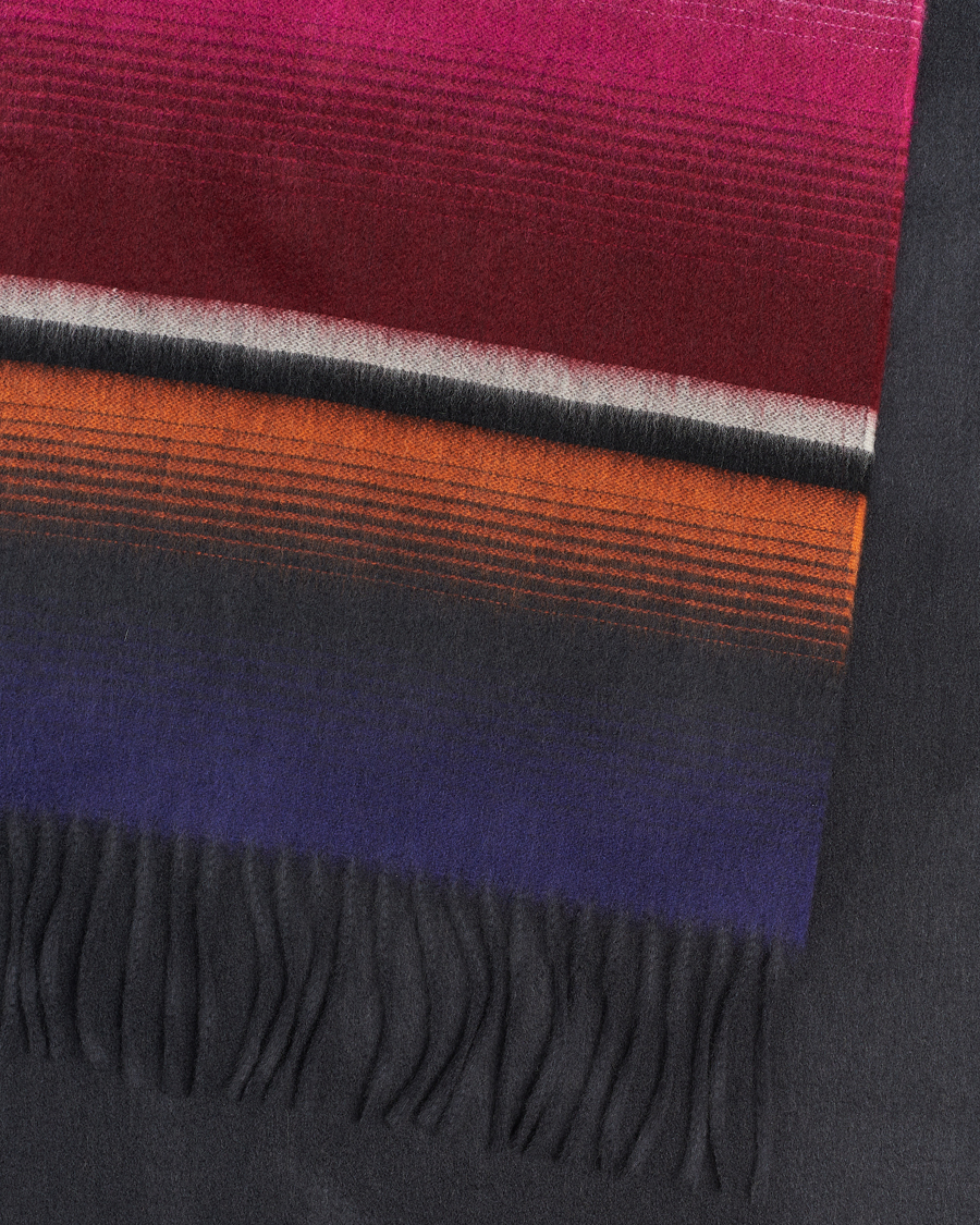 Homme | Begg & Co Solid/Checked Cashmere Scarf 36*183cm Midnight Pink | Begg & Co | Solid/Checked Cashmere Scarf 36*183cm Midnight Pink