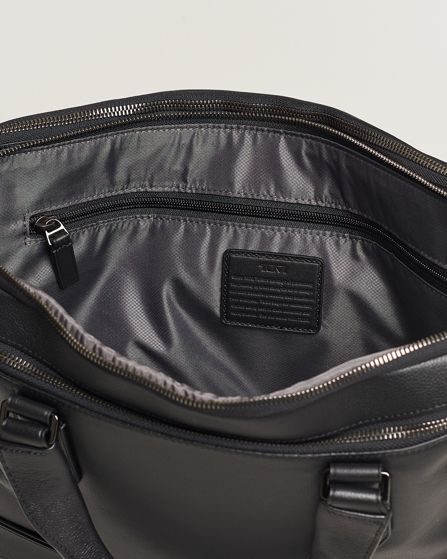 Homme | TUMI Harrison Sycamore Slim Leather Brief Black | TUMI | Harrison Sycamore Slim Leather Brief Black