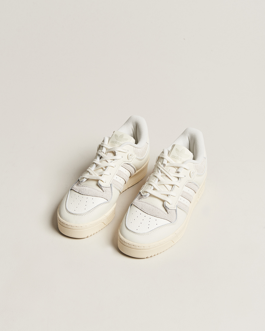 Homme | Baskets Blanches | adidas Originals | Rivalry 86 Sneaker White/Grey