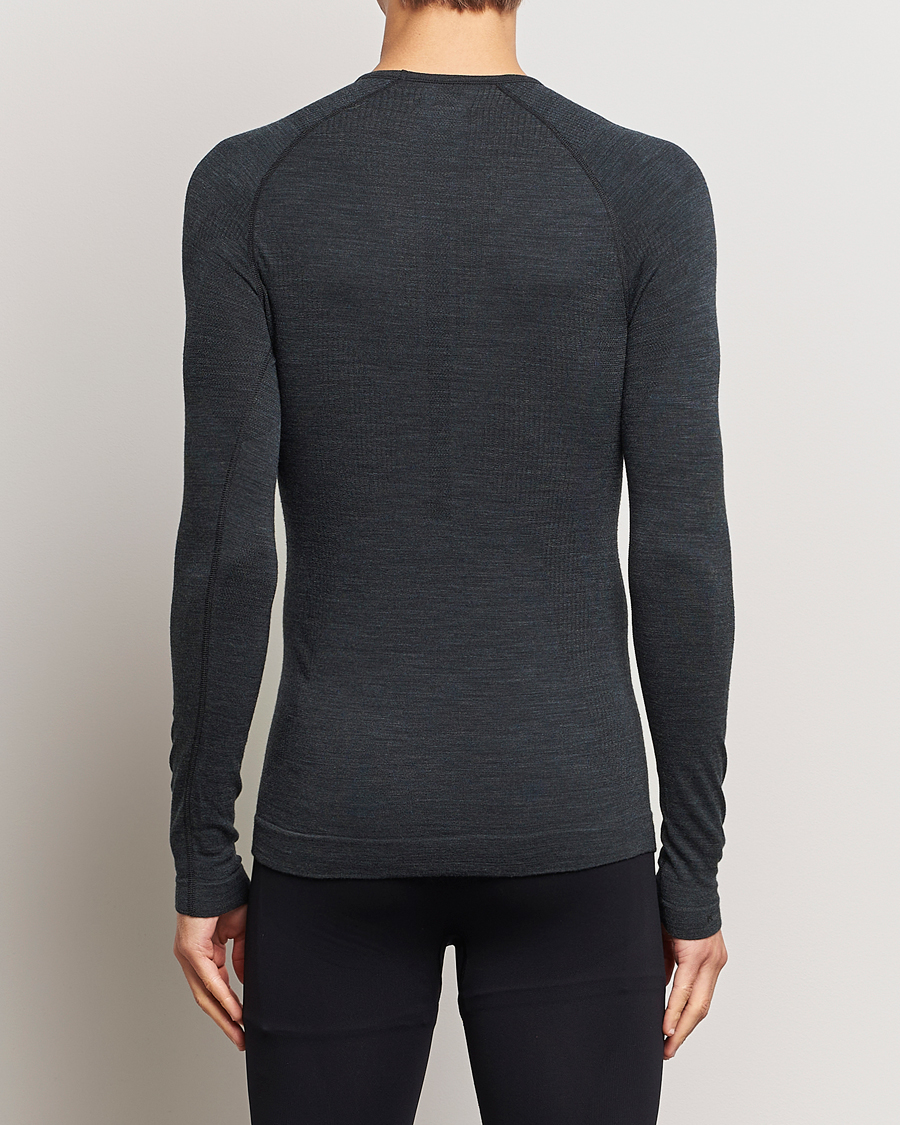 Homme | T-shirts | Falke | Long Sleeve Wool Tech Shirt Black