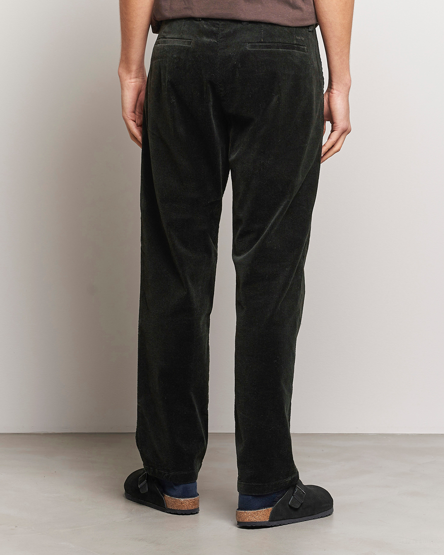 Homme | Pantalons | NN07 | Alex Straight Fit Corduroy Pants Dark Green