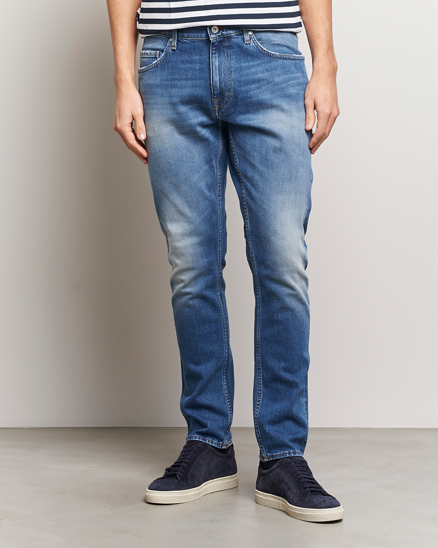 Homme | Jeans | Tiger of Sweden | Pistolero Stretch Cotton Jeans Light Blue