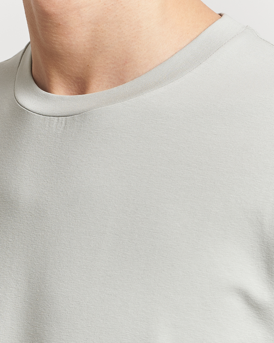 Homme | T-shirts | Filippa K | Soft Lycra T-Shirt Green Grey