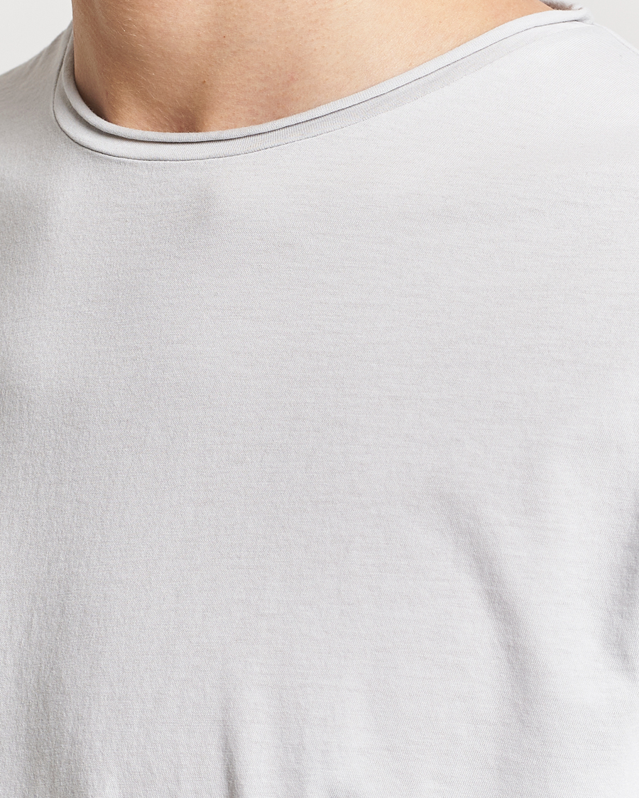 Homme | T-shirts | Filippa K | Roll Neck Crew Neck T-Shirt Light Grey