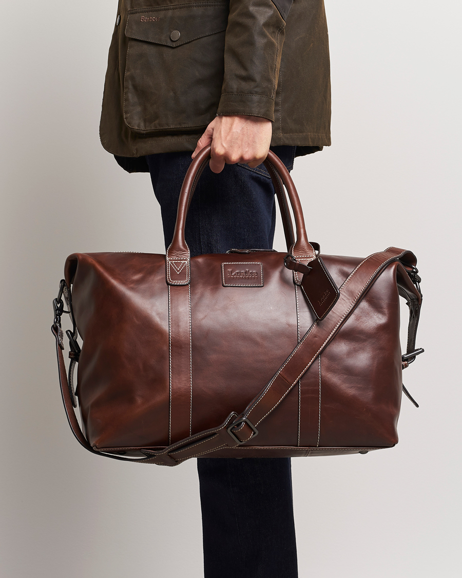 Homme | Best of British | Loake 1880 | Balmoral Veg Tanned Leather Overnight Bag Brown