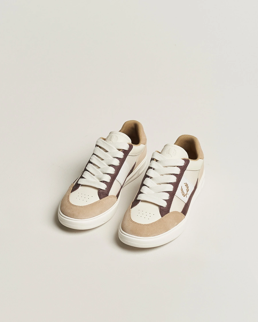 Homme | Chaussures En Daim | Fred Perry | B440 Sneaker White/Beige