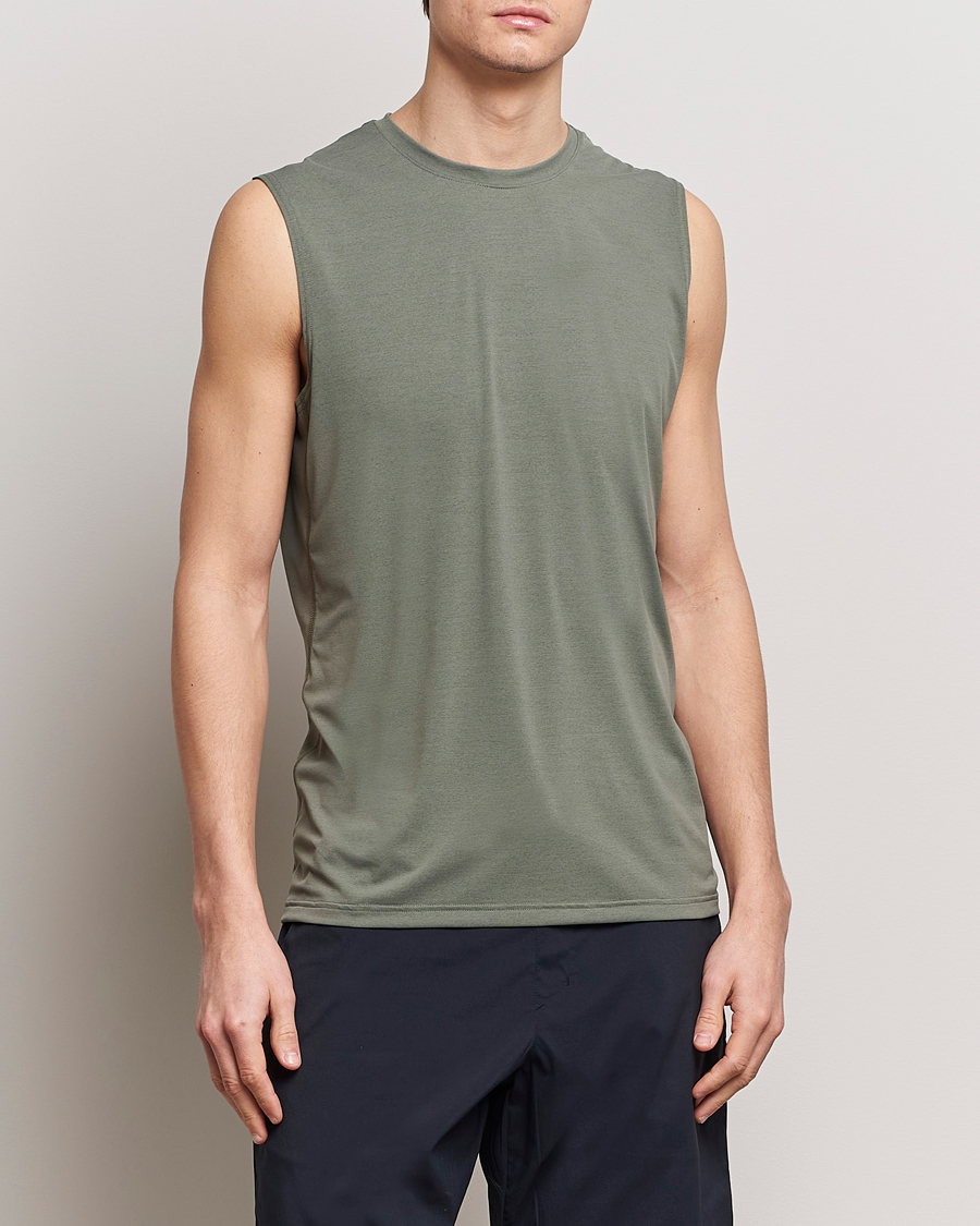 Homme | T-shirts | Houdini | Pace Air Tank Geyser Grey
