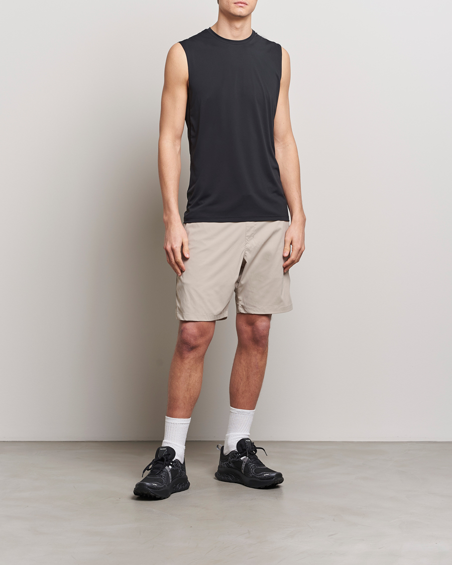 Homme | T-shirts | Houdini | Pace Air Tank True Black