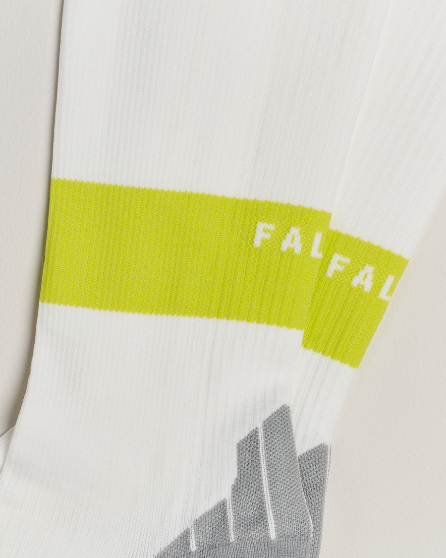 Homme | Sous-Vêtements Et Chaussettes | Falke | RU Compression Running Socks White