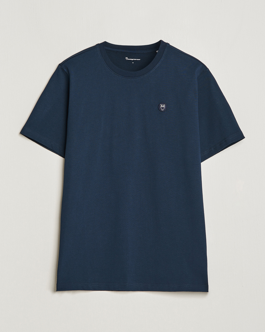 Homme | T-shirts | KnowledgeCotton Apparel | Loke Badge T-Shirt Total Eclipse