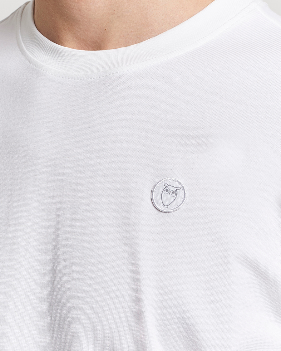 Homme | T-shirts | KnowledgeCotton Apparel | Loke Badge T-Shirt Bright White