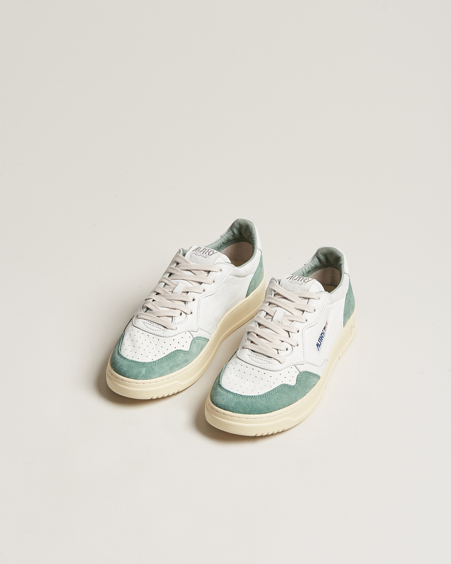 Homme | Chaussures | Autry | Medalist Low Goat/Suede Sneaker White/Military