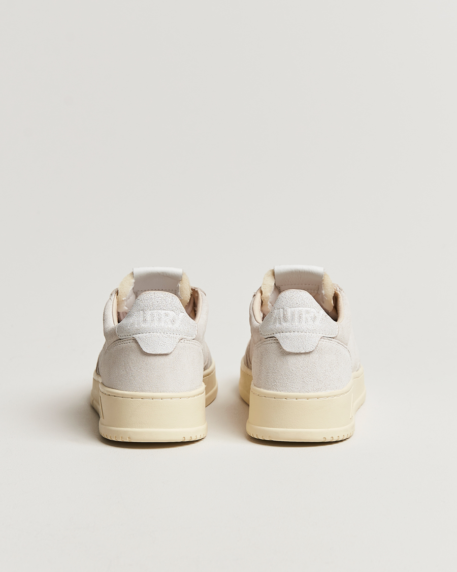 Homme | Autry Medalist Low Suede Sneaker Cream | Autry | Medalist Low Suede Sneaker Cream