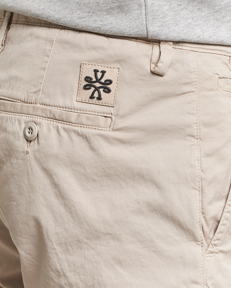 Homme | Pantalons | Jacob Cohën | Bobby Cotton Gabardine Chinos Beige