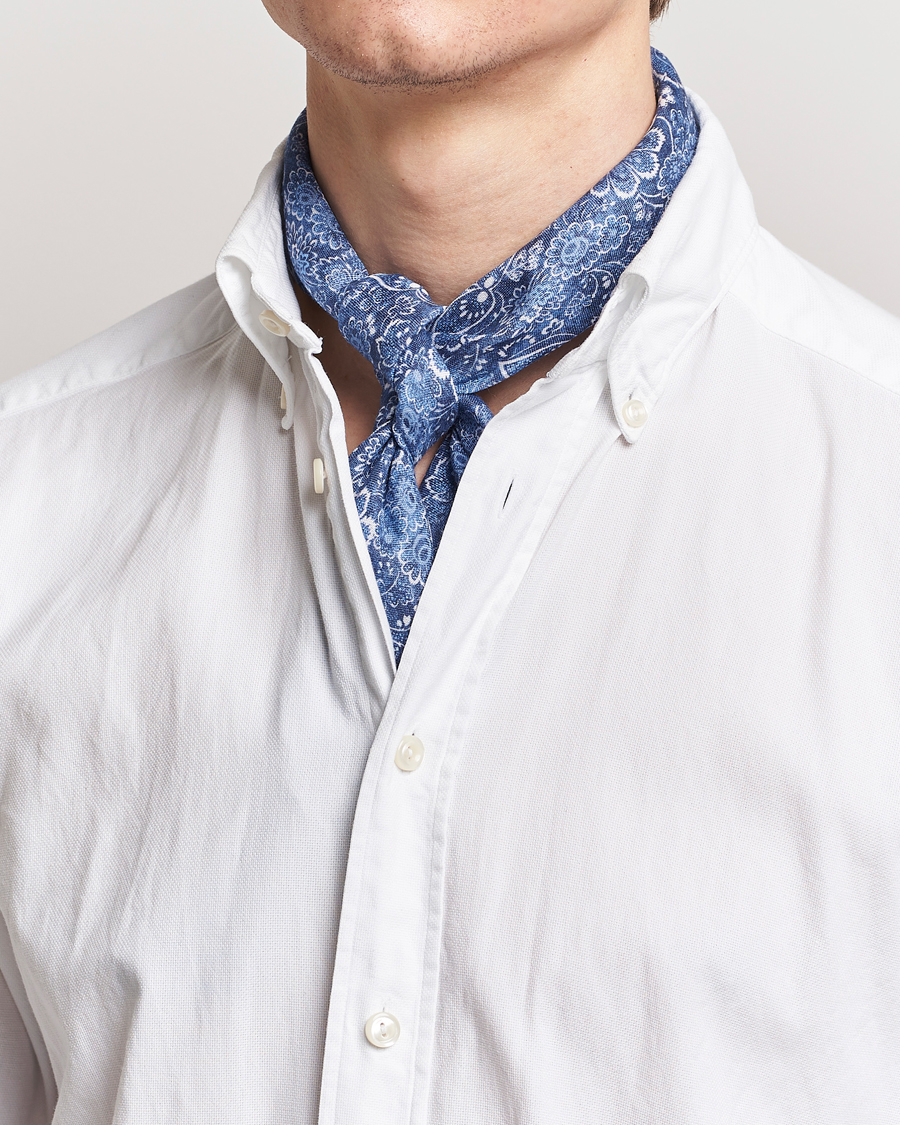 Homme | Stenströms Flower Printed Linen Bandana Blue | Stenströms | Flower Printed Linen Bandana Blue