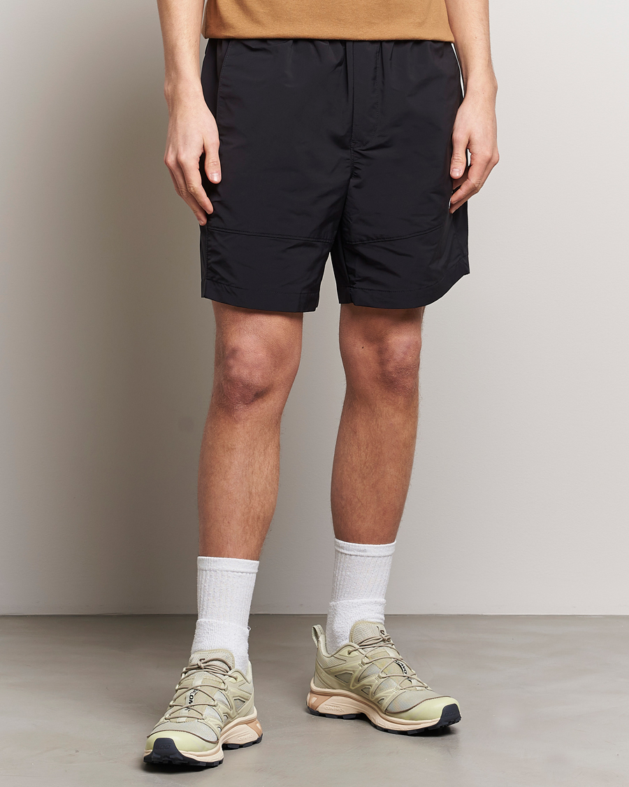 Homme | Vêtements | The North Face | Easy Wind Shorts Black