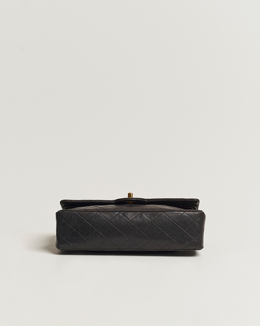 Homme | Chanel Pre-Owned Classic Medium Flap Bag Calf Leather Black  | Chanel Pre-Owned | Classic Medium Flap Bag Calf Leather Black 