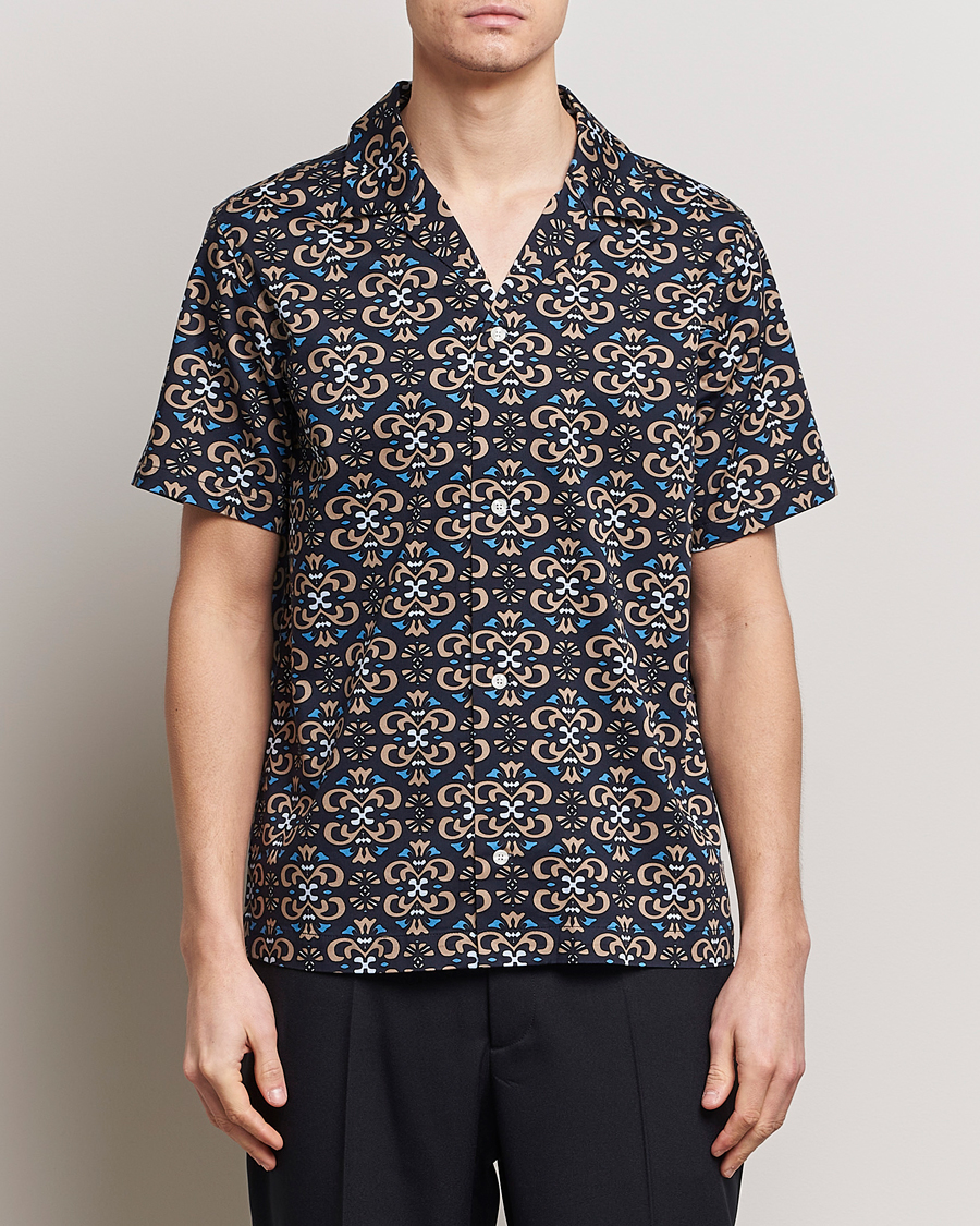 Homme | Vêtements | LES DEUX | Hendrix Printed Short Sleeve Shirt Dark Navy