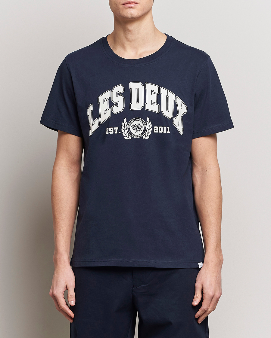 Homme |  | LES DEUX | University T-Shirt Dark Navy