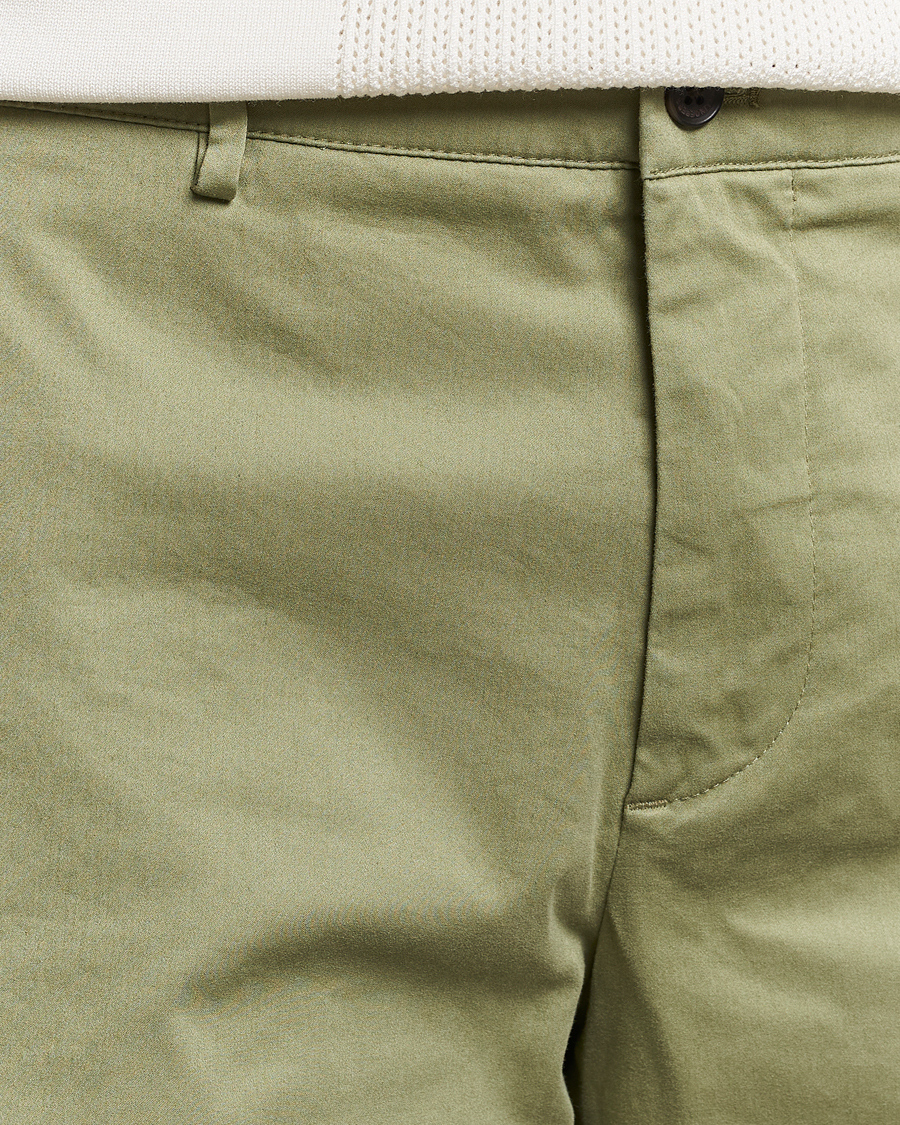 Homme | Shorts | J.Lindeberg | Nathan Cloud Satin Shorts Oil Green