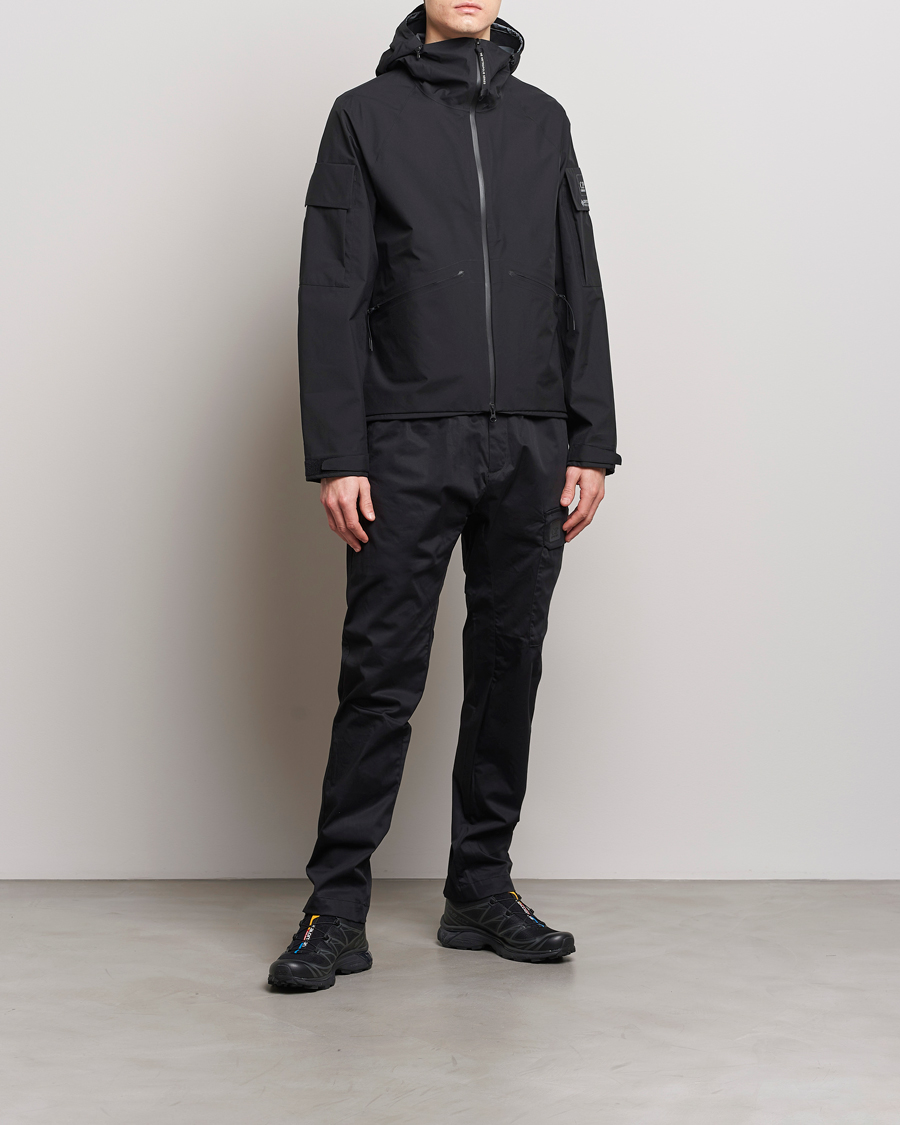 Homme | Pantalons | C.P. Company | Metropolis Gabardine Stretch Satin Cargo Trousers Black
